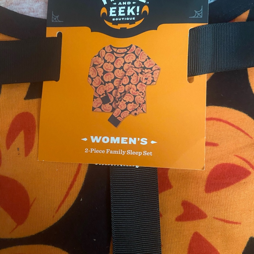 Hyde and EEK  Women's Orange Pumpkin Pajama Set
